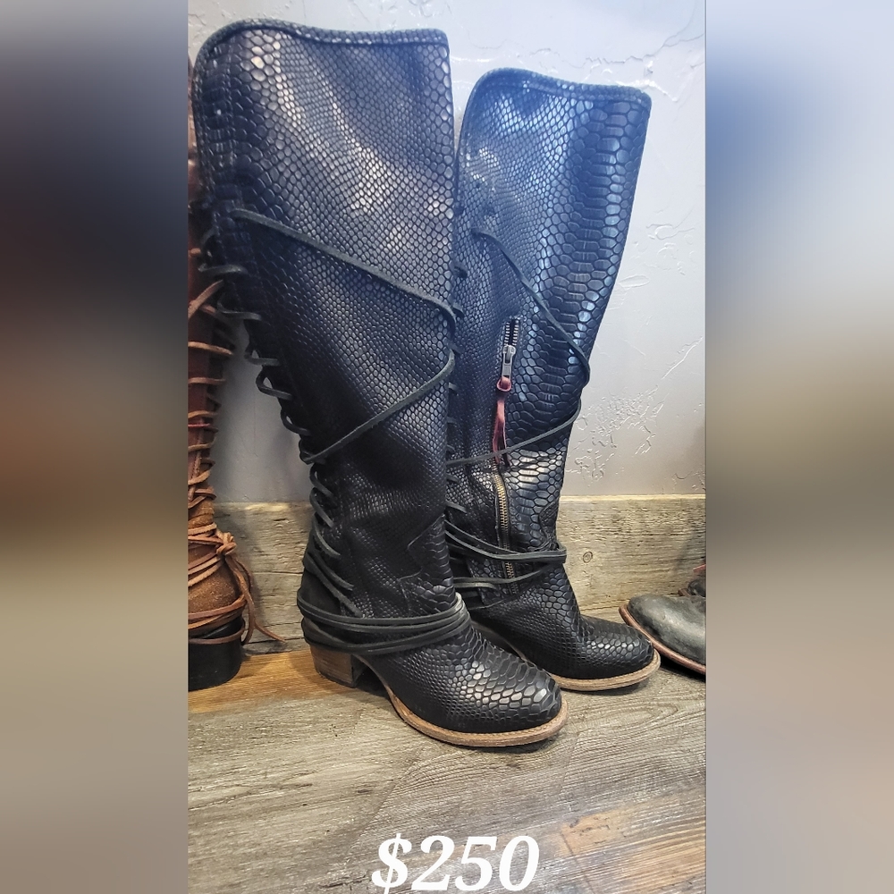 Freebird boots Coal-For Candace Only